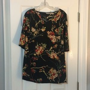 Black floral tunic